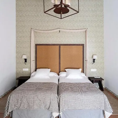 De 4*